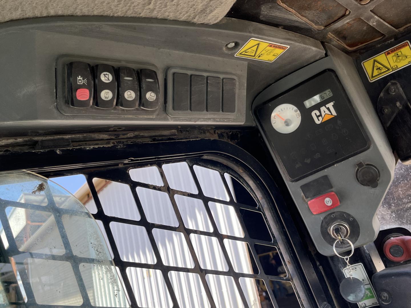 ./imagenes/INVOICE/2019/16087/MINICARGADOR CATERPILLAR 246C (20).JPG